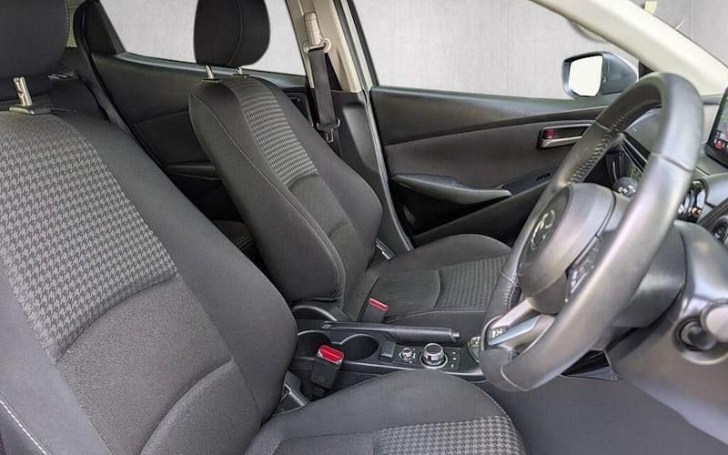 Usado Mazda 2 90 HP (66 kW) 2017 Citadino