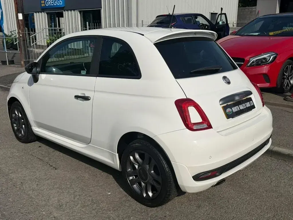 Käytetty Fiat 500 S 69 HP (50 kW) 2016 Valkoinen Viistoperä
