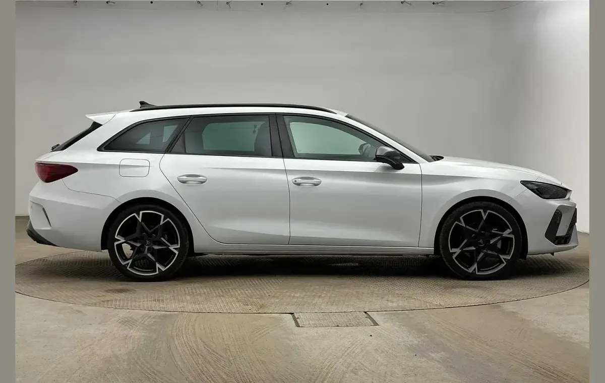 New Cupra Leon 150 HP (110 kW) 2025 White Estate