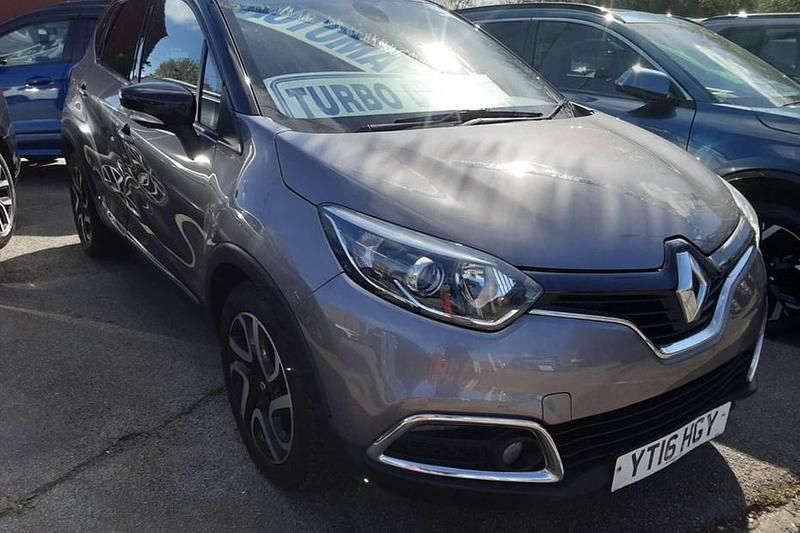 Used Renault Captur Dynamique 90 HP (66 kW) 2016 Grey/black SUV
