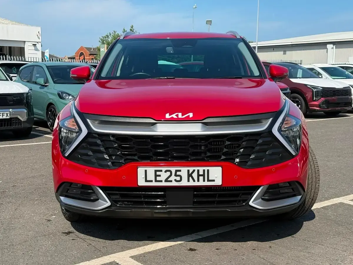 Used Kia Sportage 136 HP (100 kW) 2025 Red SUV