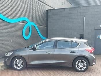 Używany Ford Focus Zetec 120 KM (88 kW) 2018 Szary Hatchback
