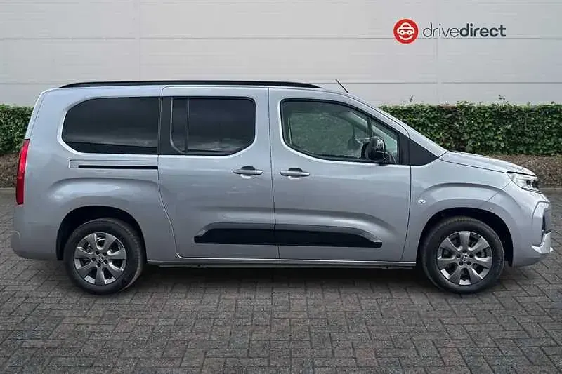 Used Vauxhall Combo Ultimate 100 kW (136 HP) 2024 Grey MPV