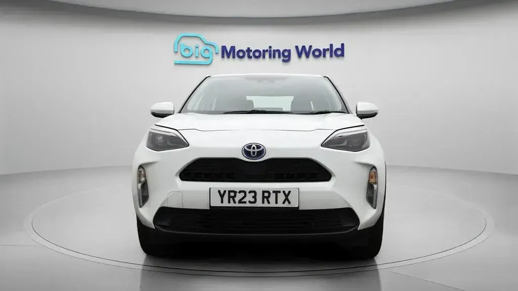 Used Toyota Yaris Cross 116 HP (85 kW) 2023 White SUV