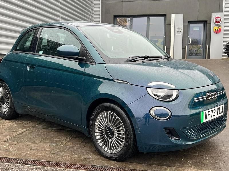 Green Used 2023 Fiat 500e Hatchback | £15,990 (Fair price) - Image 1/4