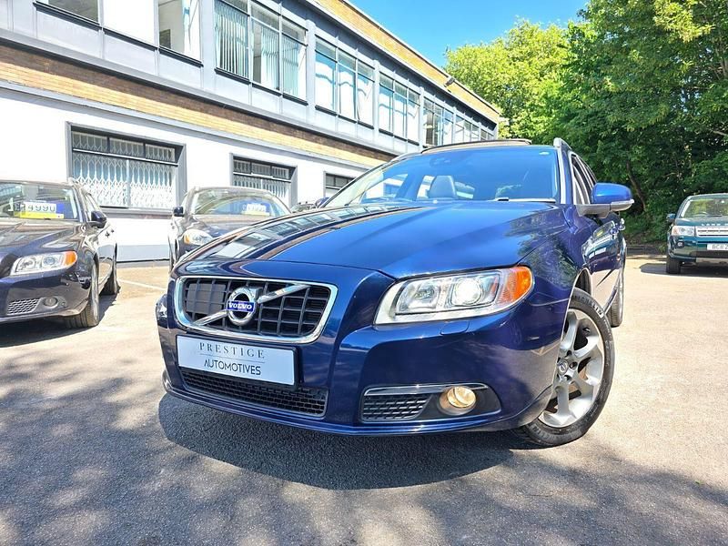 Blue Used 2013 Volvo V70 Ocean Race Estate | £12,990 (Fair price) - Image 1/4
