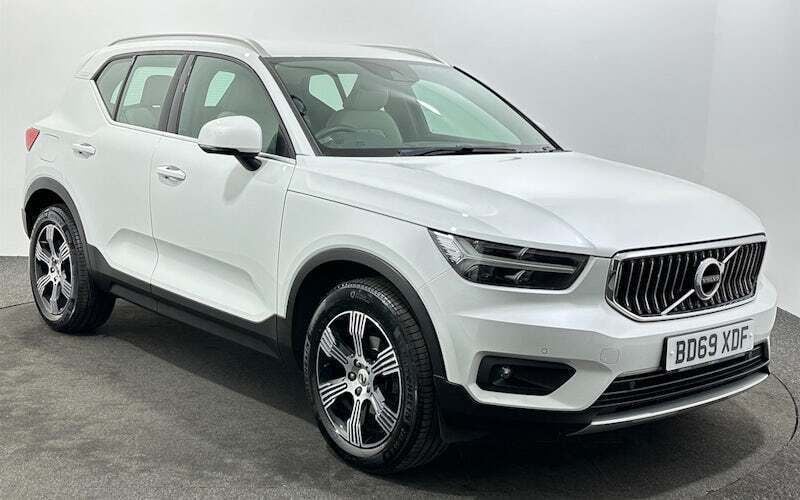 Used 2021 Volvo XC40 Inscription SUV | £14,900 (Good price) - Image 1/3