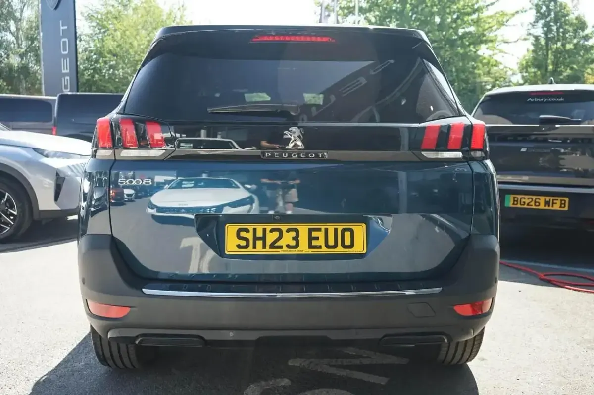 Used Peugeot 5008 Allure+ 130 HP (95 kW) 2023 Blue SUV