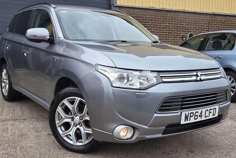 Used Mitsubishi Outlander P-HEV 2014 Grey SUV
