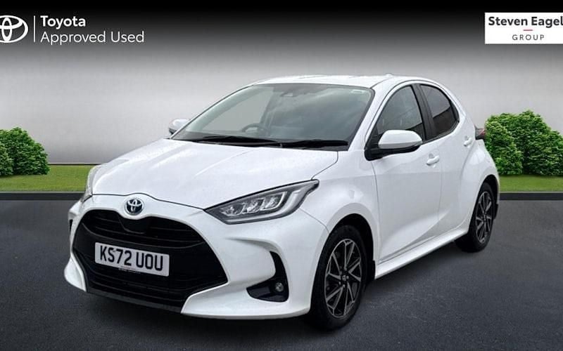 Used Toyota Yaris Hybrid Design 116 HP (85 kW) 2025 Hatchback