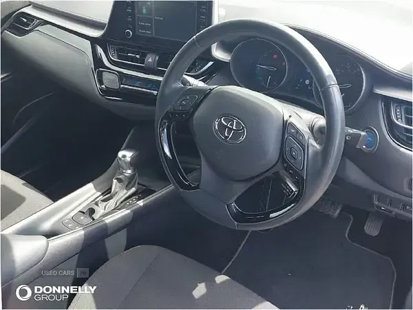 Used Toyota C-HR 122 HP (89 kW) 2023 Silver SUV