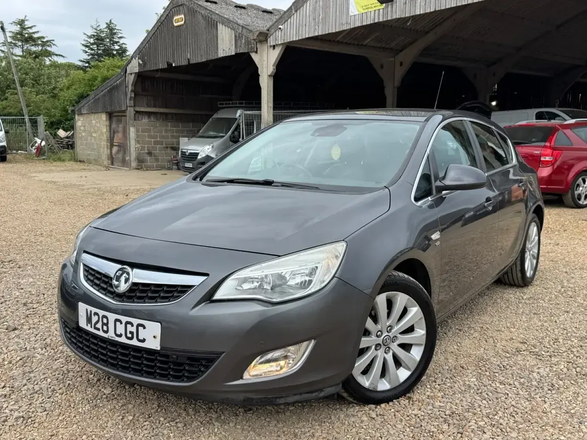 Used Vauxhall Astra Elite 2010 Grey Hatchback