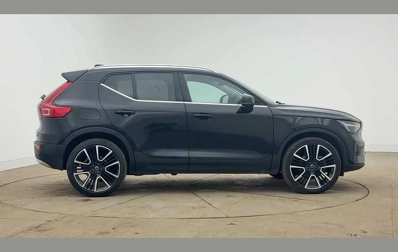 Used Volvo XC40 Ultra 197 HP (144 kW) 2025 Onyx black SUV