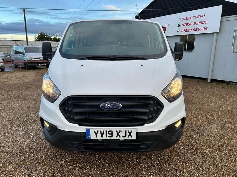 Used Ford Transit Custom 105 HP (77 kW) 2019 White Van