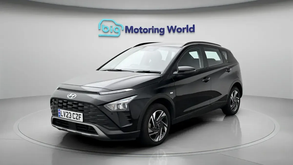 Usado Hyundai Bayon SE 101 CV (74 kW) 2023 Negro SUV