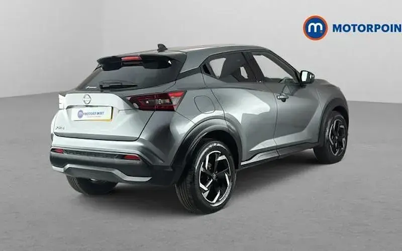 Used Nissan Juke N-Connecta 114 HP (83 kW) 2023 Grey SUV