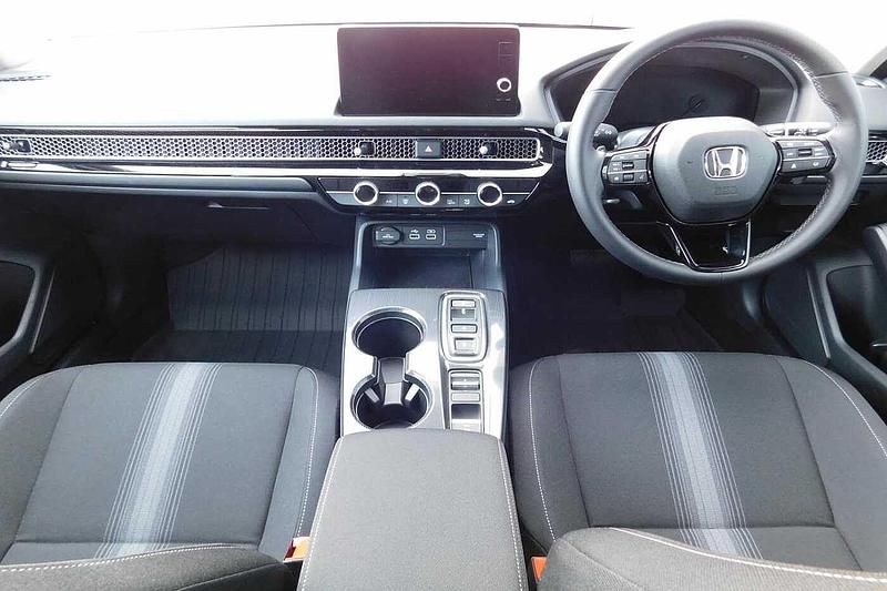 Used Honda Civic Elegance 143 HP (105 kW) 2025 Platinum white