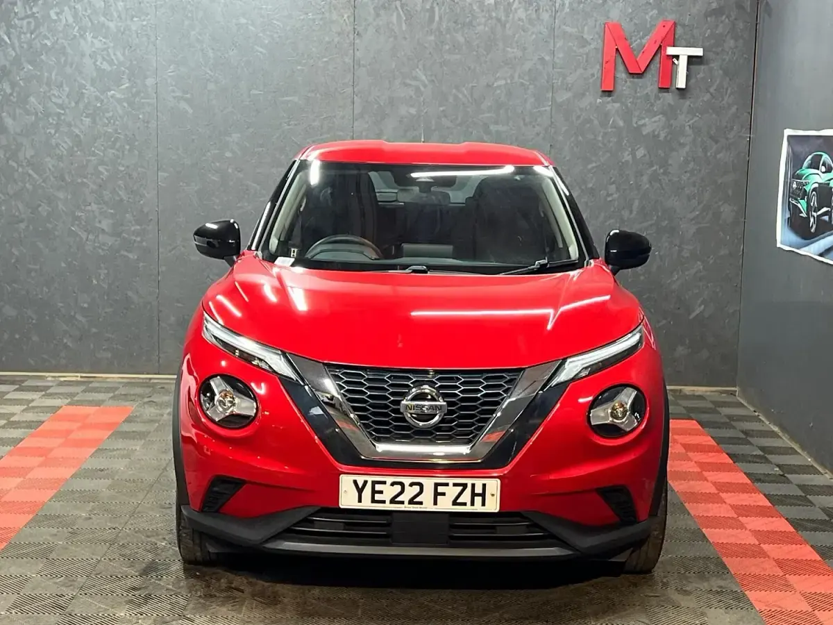 Used Nissan Juke Acenta 114 HP (83 kW) 2022 Red SUV