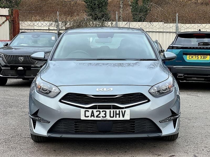 Used Kia Ceed 158 HP (116 kW) 2023 Grey Hatchback
