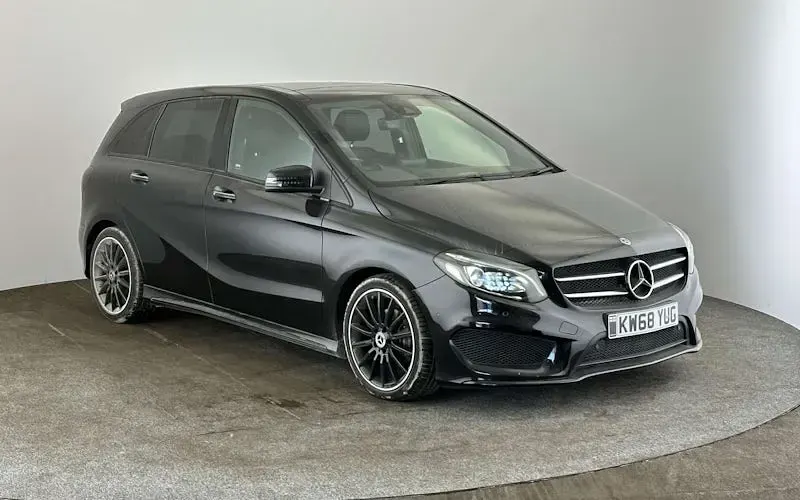 Used Mercedes B200 AMG Line Premium Plus 136 HP (100 kW) 2019 Hatchback