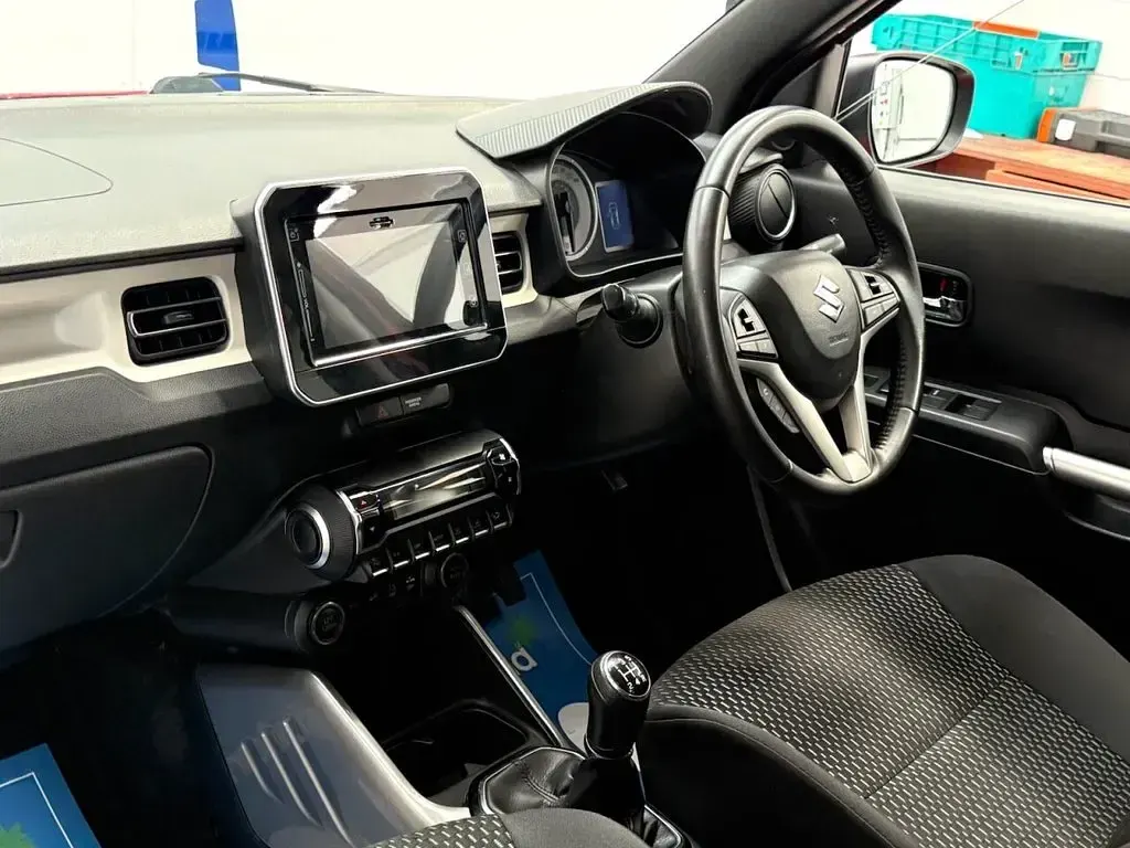 Used Suzuki Ignis SZ5 83 HP (61 kW) 2020 Red SUV