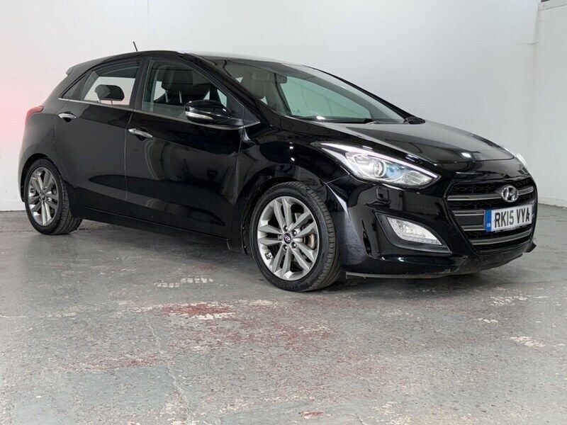 Black Used 2015 Hyundai i30 Premium Hatchback | £5,995 (Fair price) - Image 1/4