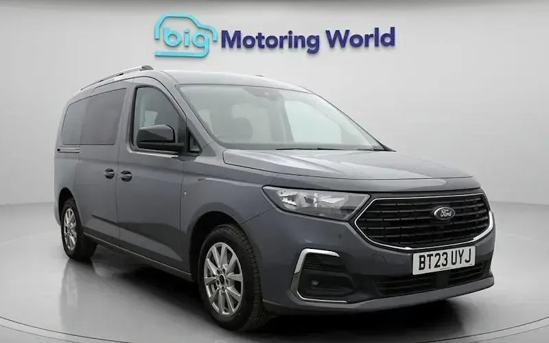 Used Ford Tourneo Titanium 122 HP (89 kW) 2024 Estate