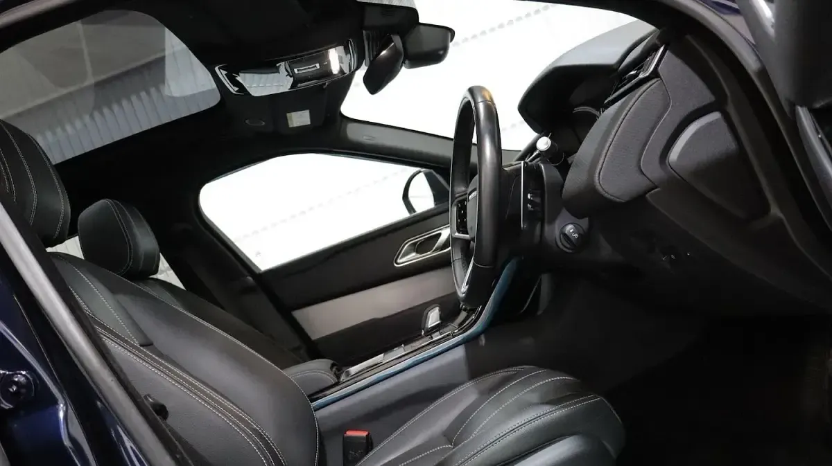 Used Land Rover Range Rover Velar R-Dynamic 204 HP (150 kW) 2022 Blue SUV