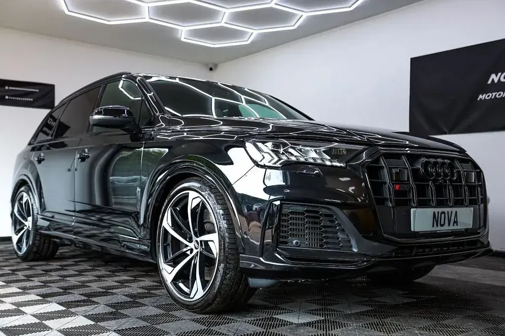 Usado Audi SQ7 Black Edition 507 CV (372 kW) 2022 Negro SUV