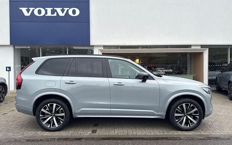 New Volvo XC90 Plus 250 HP (183 kW) 2025 SUV