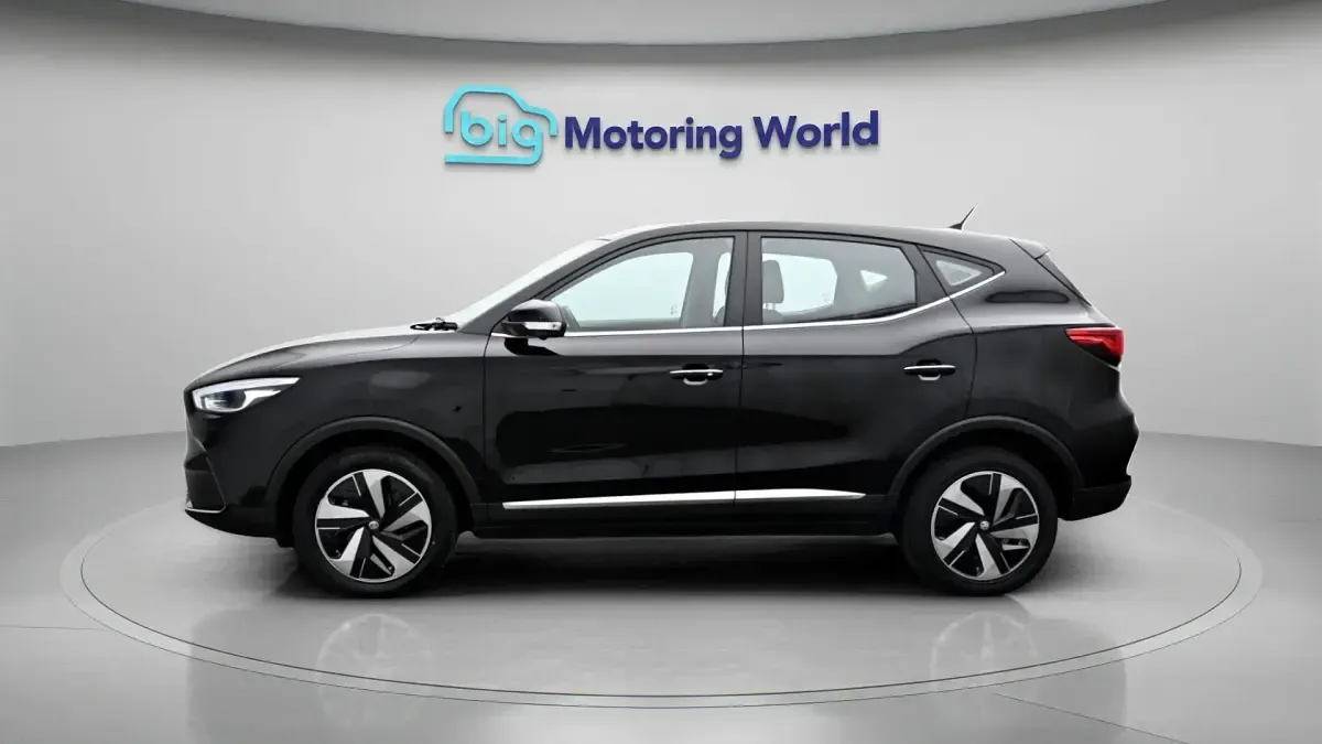 Usado MG ZS SE 114 kW (156 CV) 2023 Negro SUV