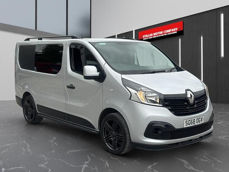 Silver Used 2018 Renault Trafic Business Van | £12,990 (A bit pricey) - Image 1/4