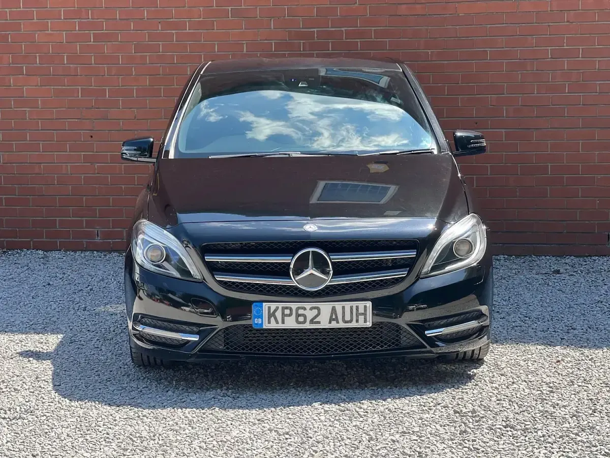 Used Mercedes B200 2012 Black Hatchback