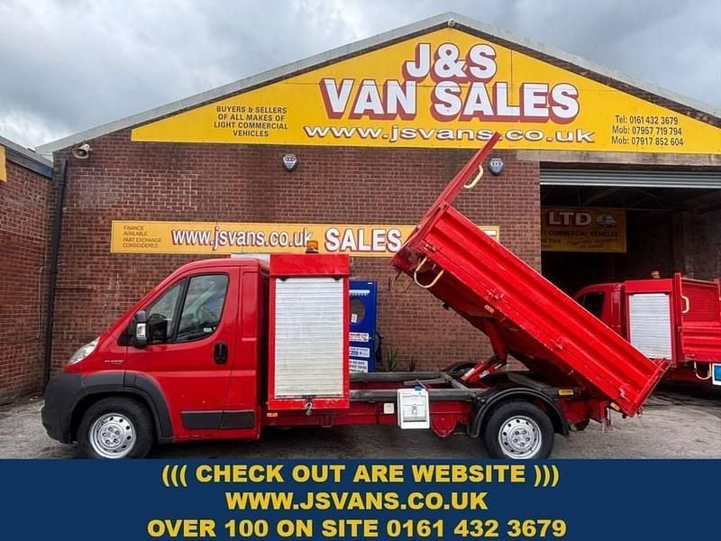 Red Used 2014 Fiat Ducato Van | £7,995 (Fair price) - Image 1/4