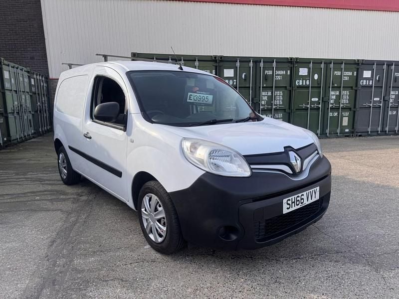 Used Renault Kangoo Business 75 HP (55 kW) 2016 White MPV