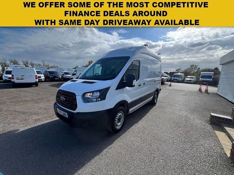 Usado Ford Transit 130 HP (95 kW) 2019 Branco Van