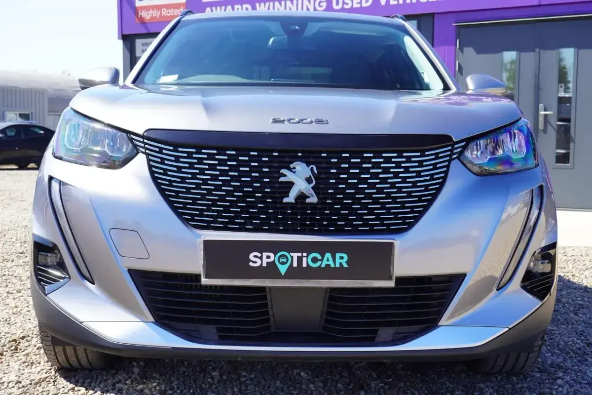 Used Peugeot 2008 Allure Premium 129 HP (94 kW) 2022 Grey SUV