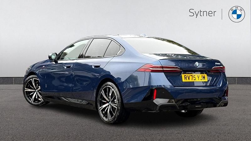 Used BMW 530e M Sport 295 HP (216 kW) 2025 Blue