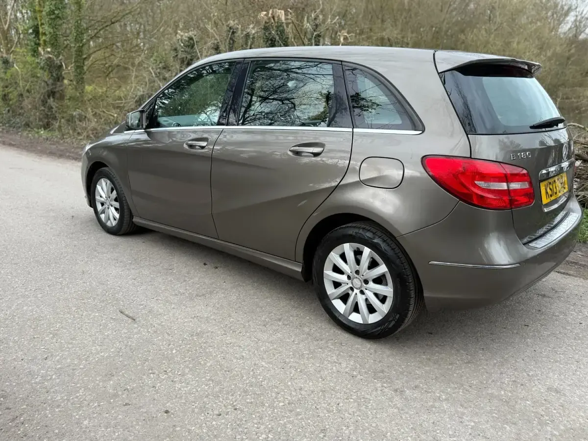 Used Mercedes B180 SE 2013 Grey MPV