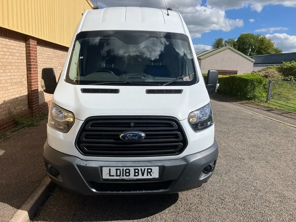 Used Ford Transit 130 HP (95 kW) 2018 White Van