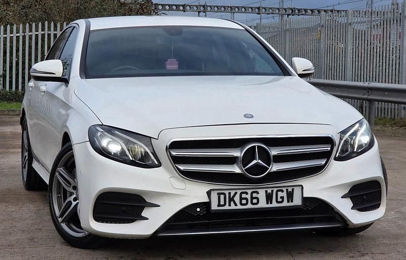 Used Mercedes E220 AMG line 194 HP (142 kW) 2016 White Sedan