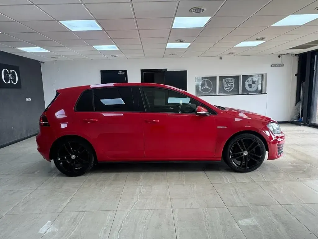 Used VW Golf VII GTD 181 HP (133 kW) 2014 Red Hatchback