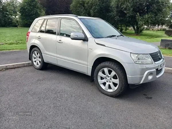 Used Suzuki Grand Vitara SZ5 127 HP (93 kW) 2010 Silver SUV