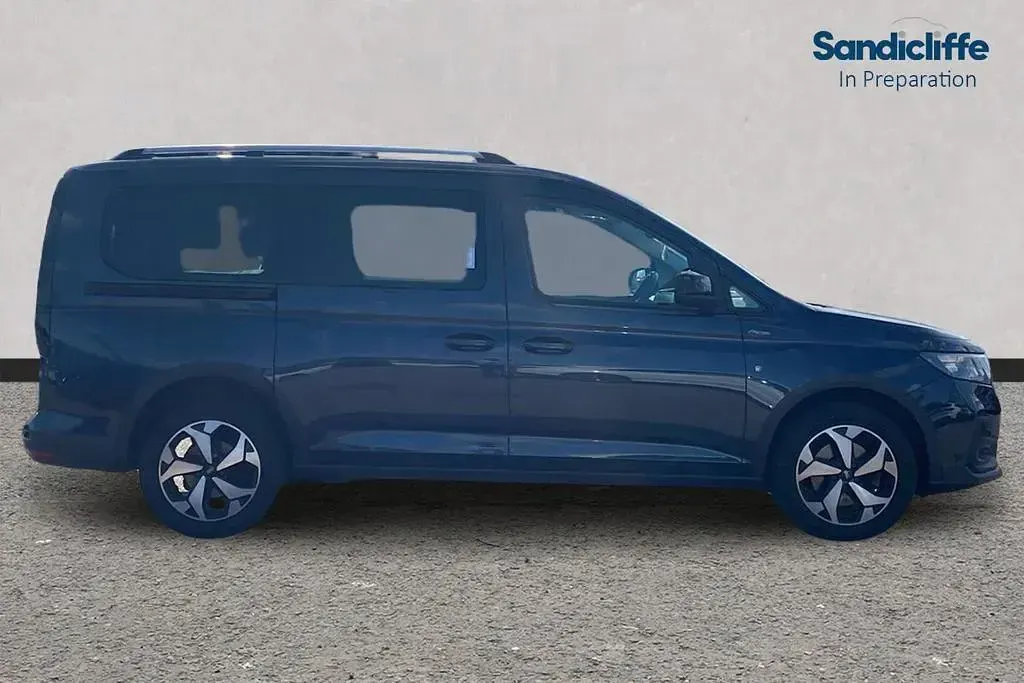 Used Ford Tourneo Connect Active 122 HP (89 kW) 2023 MPV