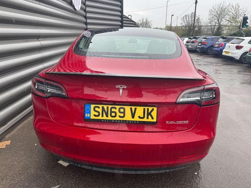 Usado Tesla Model 3 Performance 461 kW (627 CV) 2019 Rojo Berlina