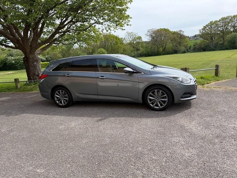 Used Hyundai i40 SE 141 HP (103 kW) 2017 Silver Estate