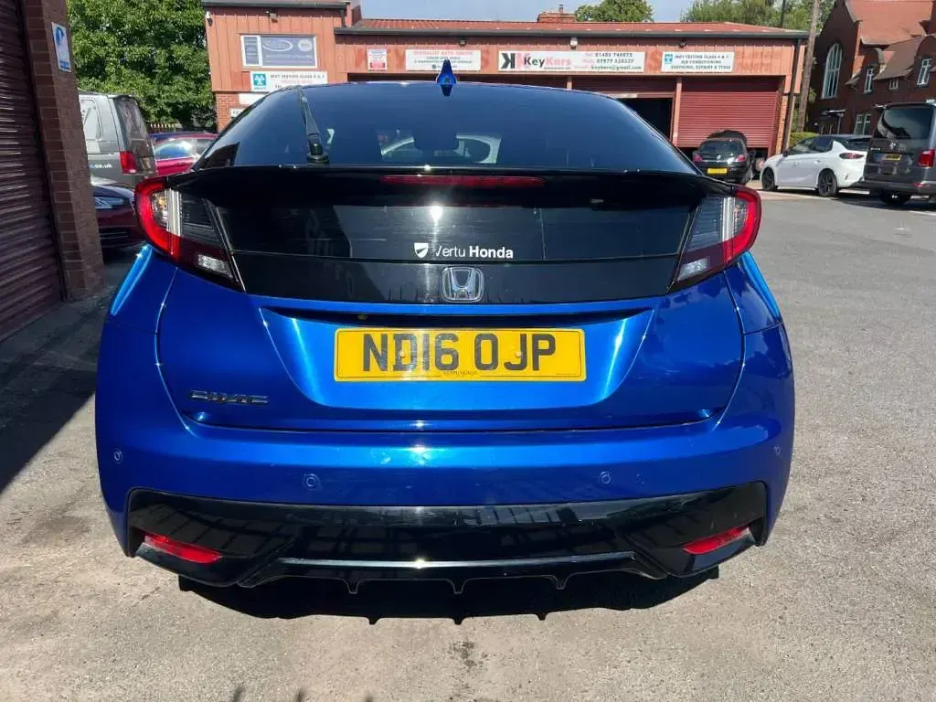 Used Honda Civic SE Plus 142 HP (104 kW) 2016 Blue Hatchback