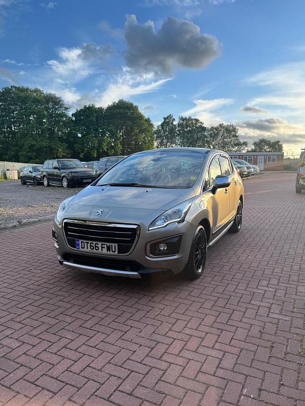 Grey Used 2017 Peugeot 3008 Allure Hatchback | £8,995 (Super price) - Image 1/4