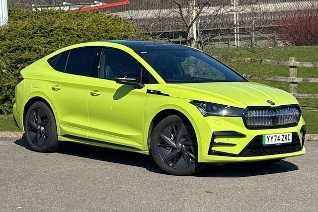Hyper green New 2025 Skoda Enyaq iV vRS SUV | £42,995 - Image 1/4