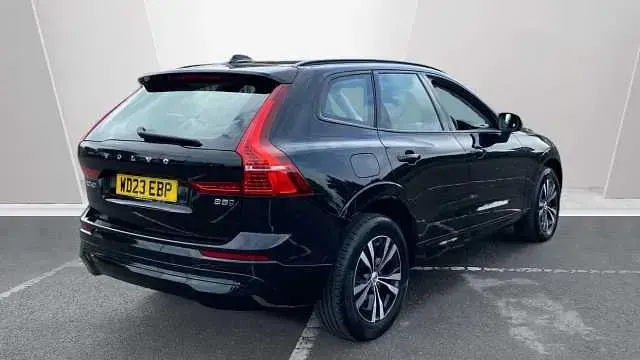 Used Volvo XC60 Core 250 HP (183 kW) 2023 Black SUV